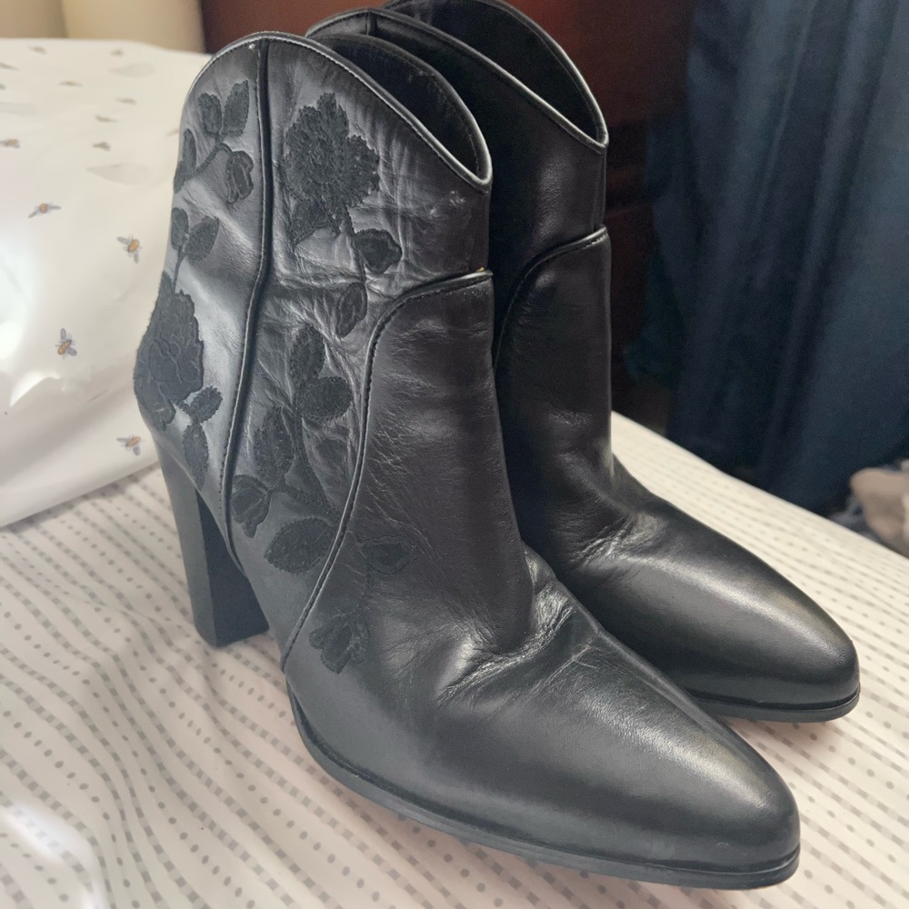 Kate spade cowboy boots